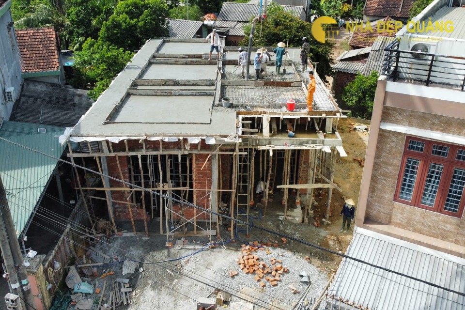 Với những lý do trên, Nhà Đẹp Quảng tự tin là lựa chọn lý tưởng cho quý khách hàng khi tìm kiếm dịch vụ thiết kế nhà phố 3 tầng đẹp.